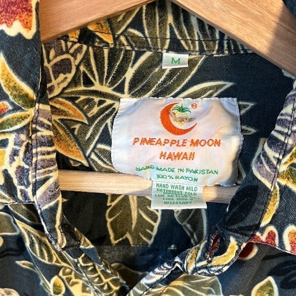 Vintage Pineapple Moon Hawaiian Shirt - Medium - Picture 4 of 7
